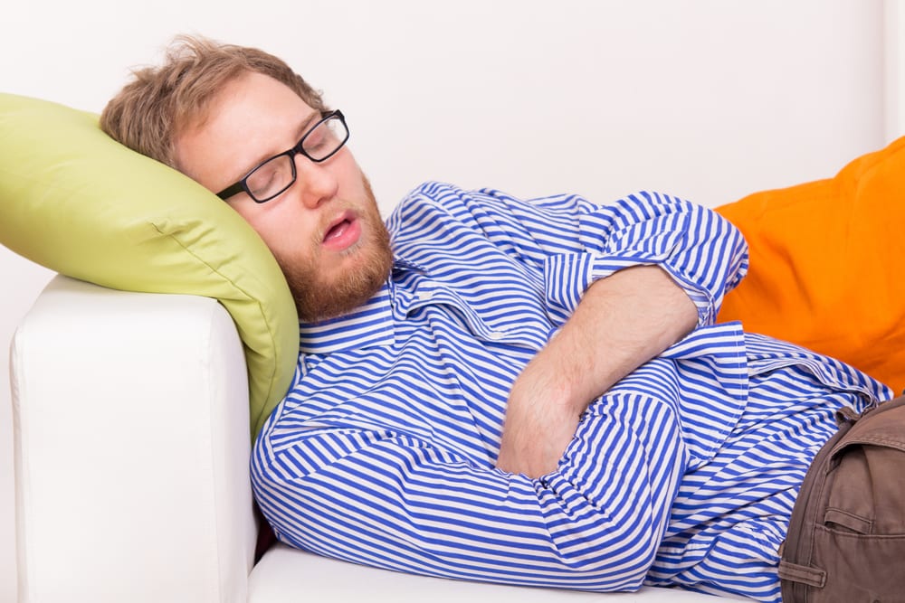 10 Very Funny Ways to Wake Up Someone From Deep Sleep - Listaka