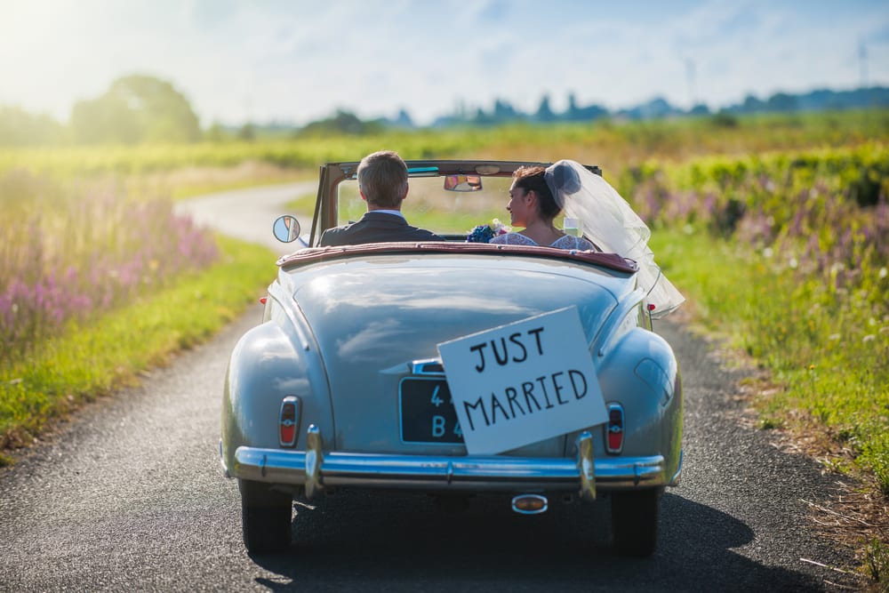 Best Tips for A wedding on a Budget: Make your honeymoon simple not an extravagant one