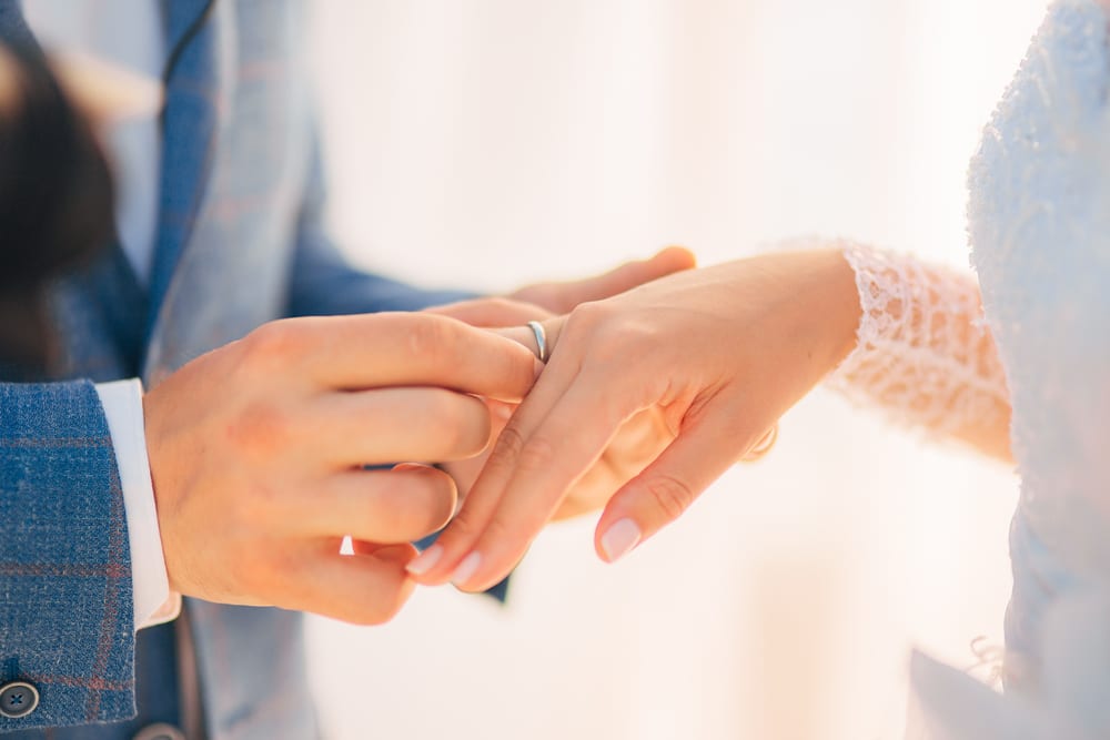 Best Tips for A wedding on a Budget: Select inexpensive wedding rings