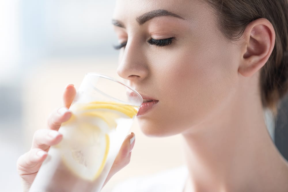 Ways to Achieve Pouty Lips - Orrganic Lemon Water