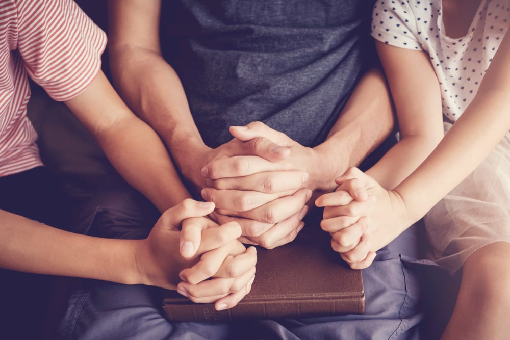 Tips for Better Family Time - Always make time to pray together
