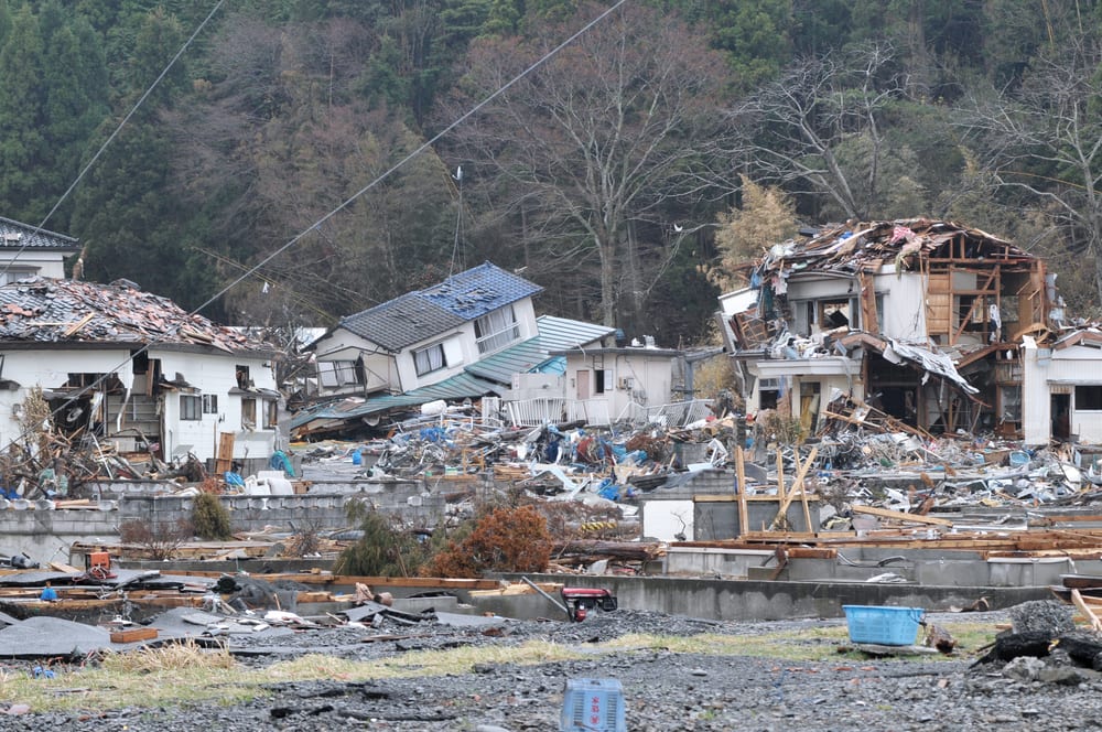 Worst Natural Disasters - Tohoku Earthquake and Tsunami